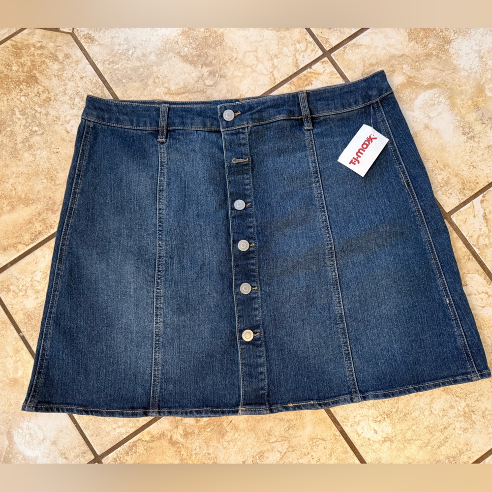 Love Dark Blue Button-Front Denim Skirt